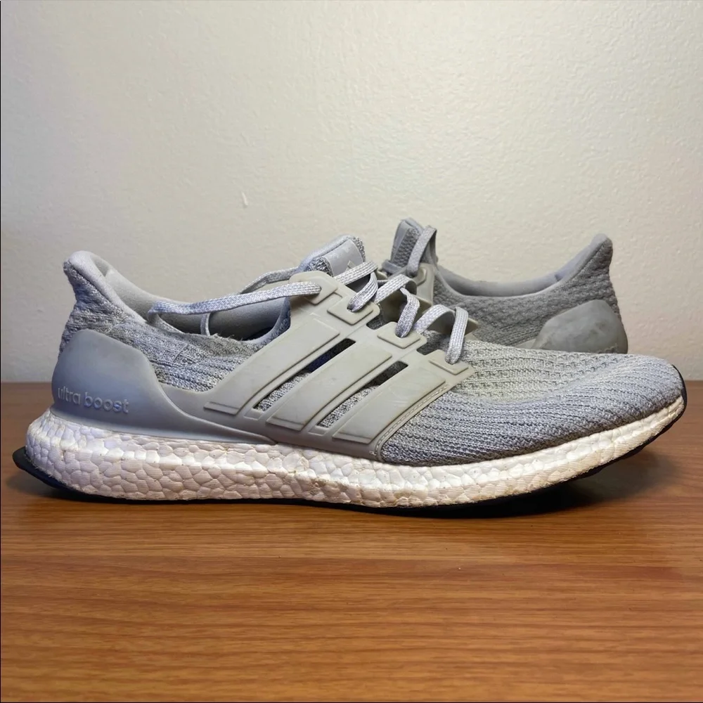 UltraBoost 4.0 Grey